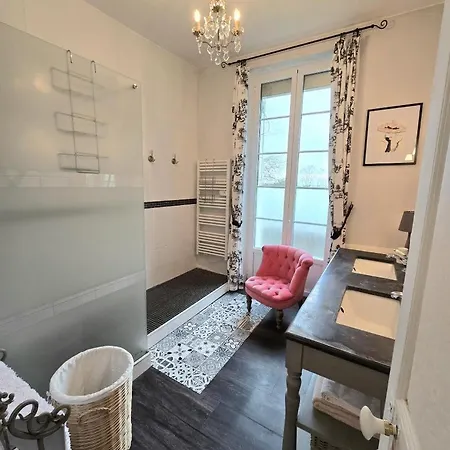 בית נופש La Charmeraie Rouffignac Saint-Cernin